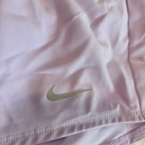 New Nike Women's DRI-FIT Loose Fit Training Shorts - Light Purple - Size Medium